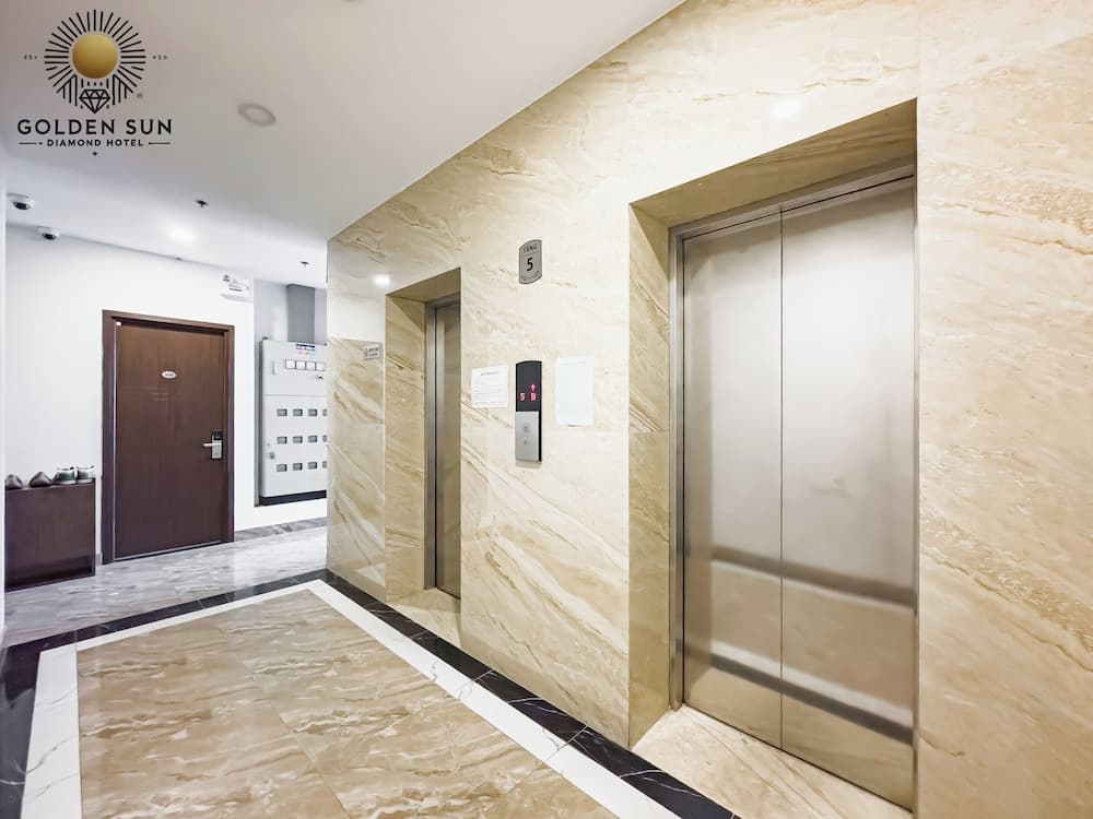 Golden Sun Apartments 7, photo 1