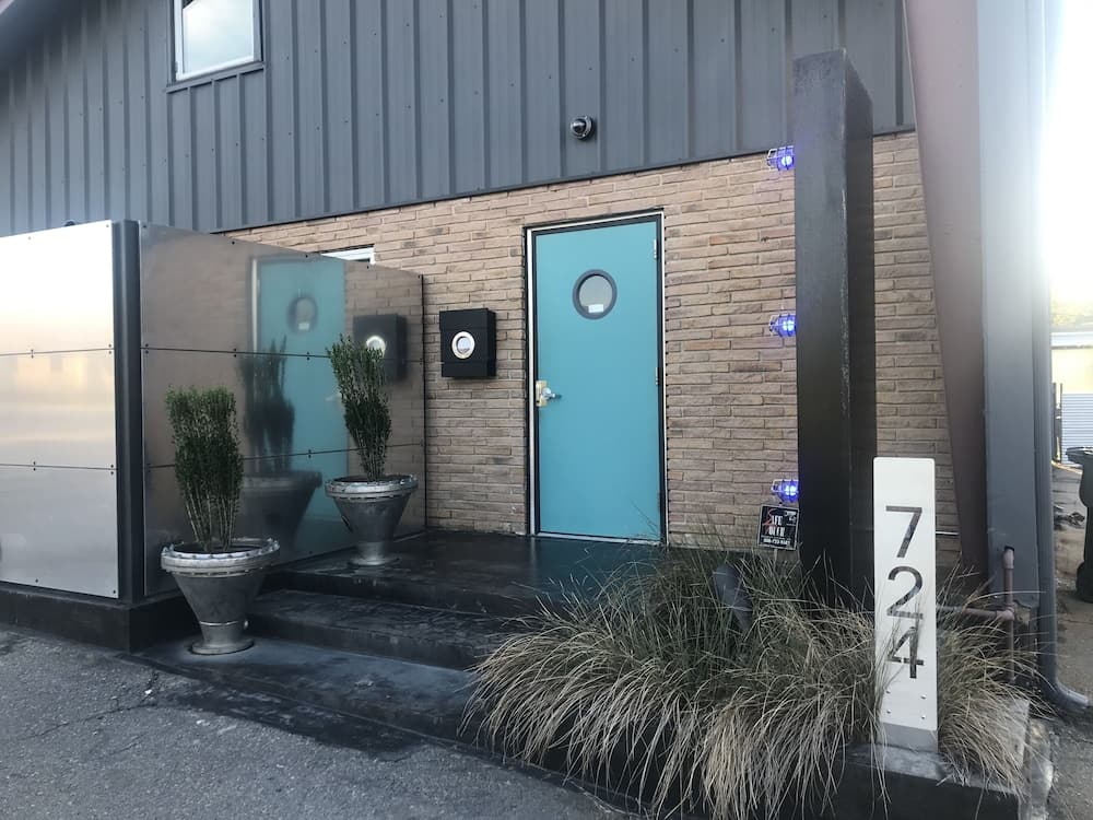 The Hangar Lofts Hotel, Columbia