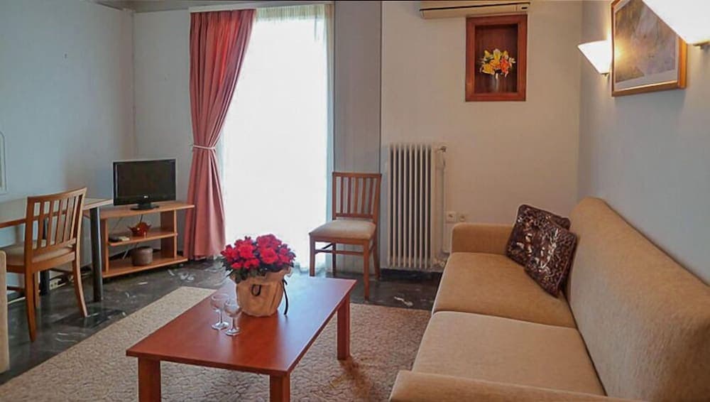 Zina Hotel Apartments, Glyfada, photo 3