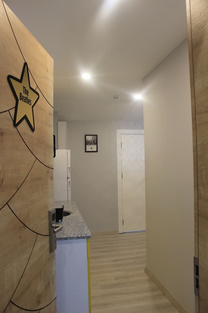 Retro Star Suites, Konyaalti, photo 5