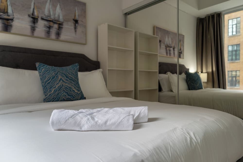 RS Suites - Fashion District, Toronto
