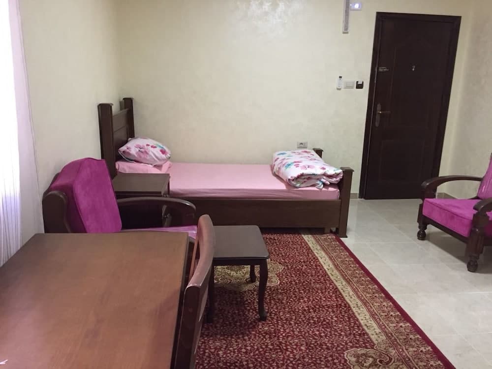 Ikhwa studio apartments -Female guests only-, Amman, photo 4