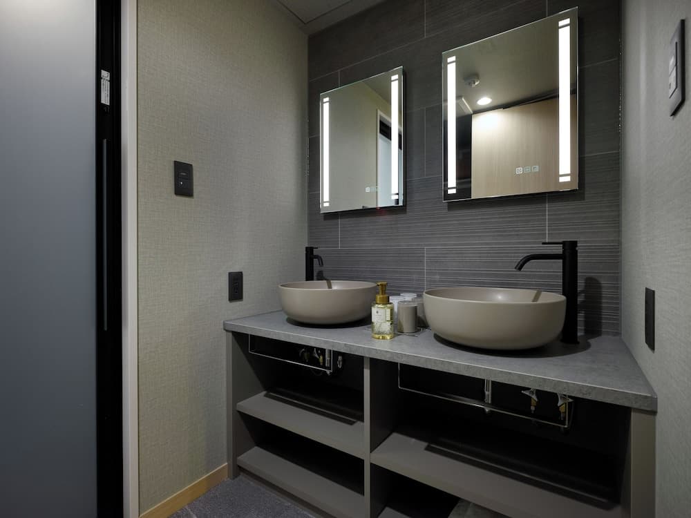 Premium Apart MONday KYOTO GOJO, Kyoto, photo 4
