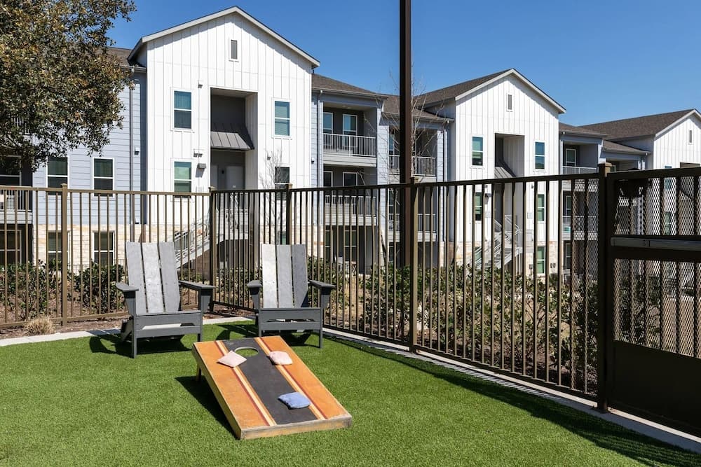 Blue Goose Apartments by Landing, Manor, photo 2