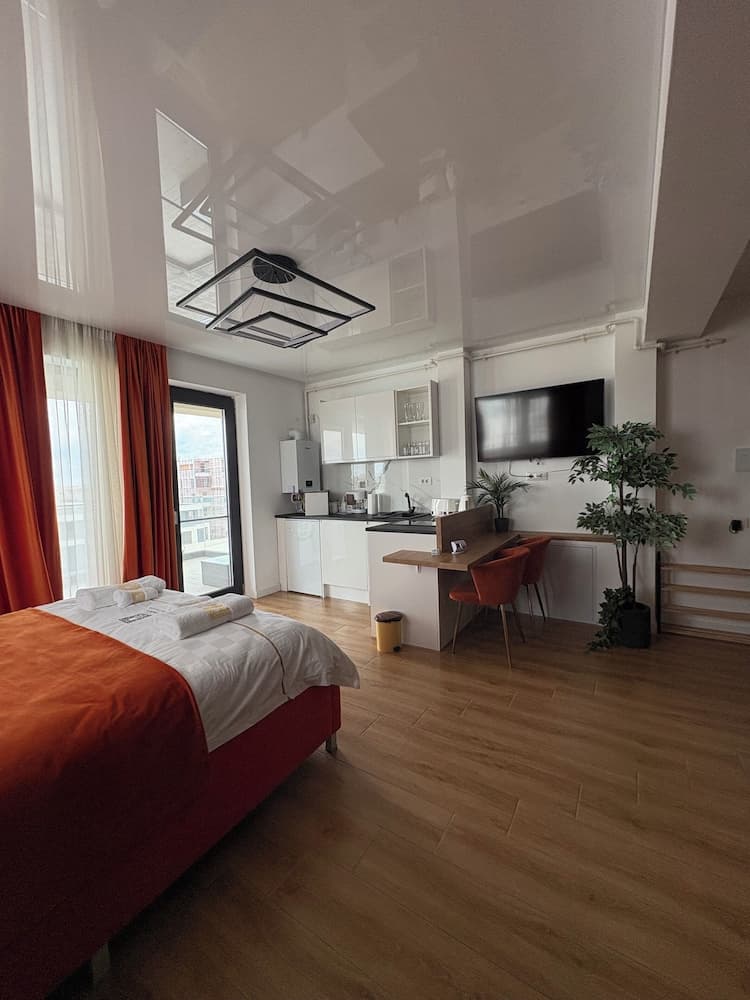 Signature Promenada Hotel-Apartments 2, Navodari, photo 4
