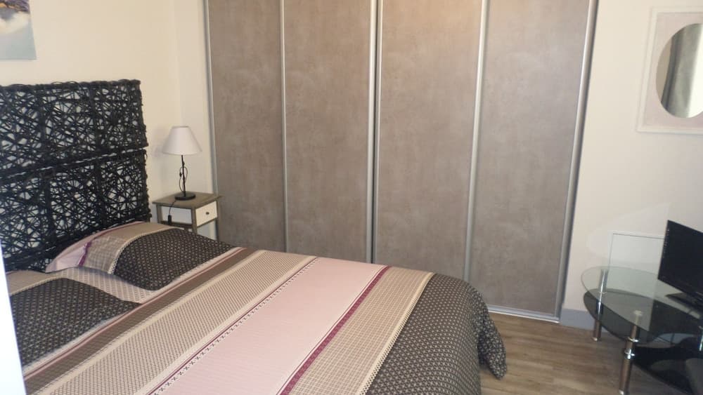 Appart'hôtel les Tilleuls, Saint-Macaire, photo 2