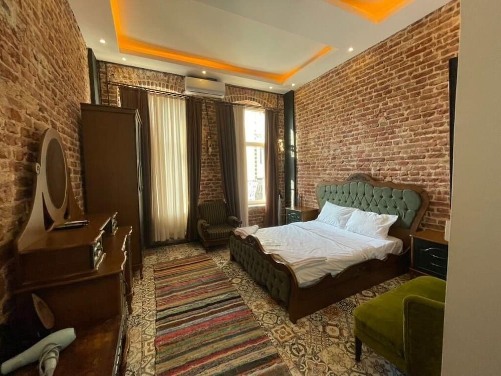 Taksim Stone Wall Apartments, Istanbul