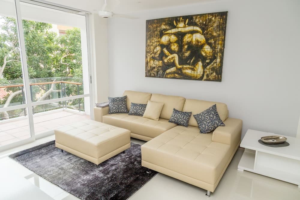 Crown Properties, Colombo