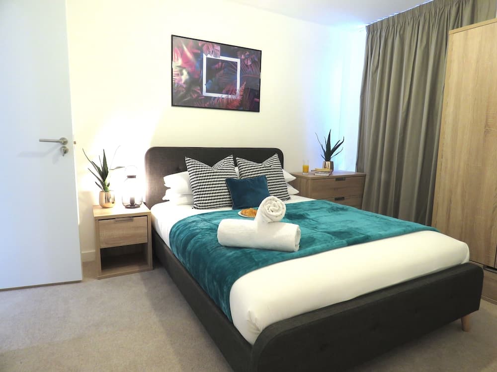 Tudors eSuite Grand Central Aparthotel, Birmingham, photo 6