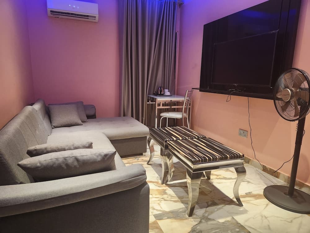 Triple Tee Luxury Hotel, Lagos, photo 2