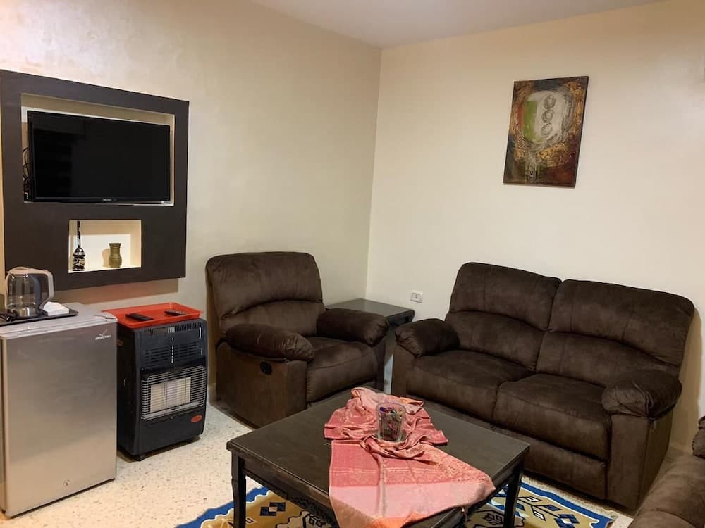 Mesha Stele Hotel Apartments, Madaba, photo 3
