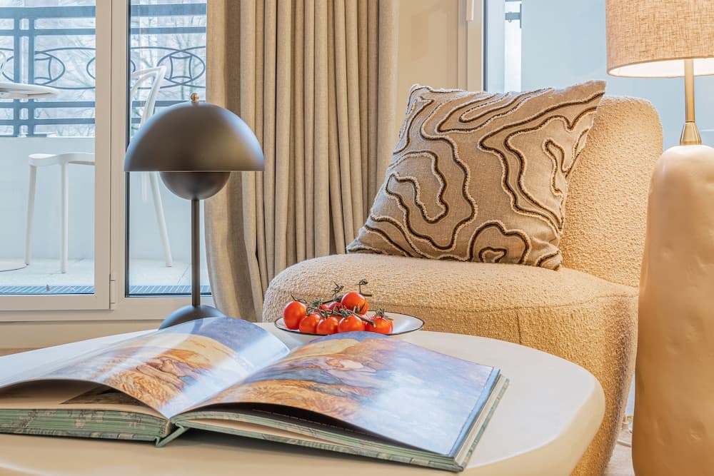 Hotel room at Yuna Porte Maillot - ApartHotel