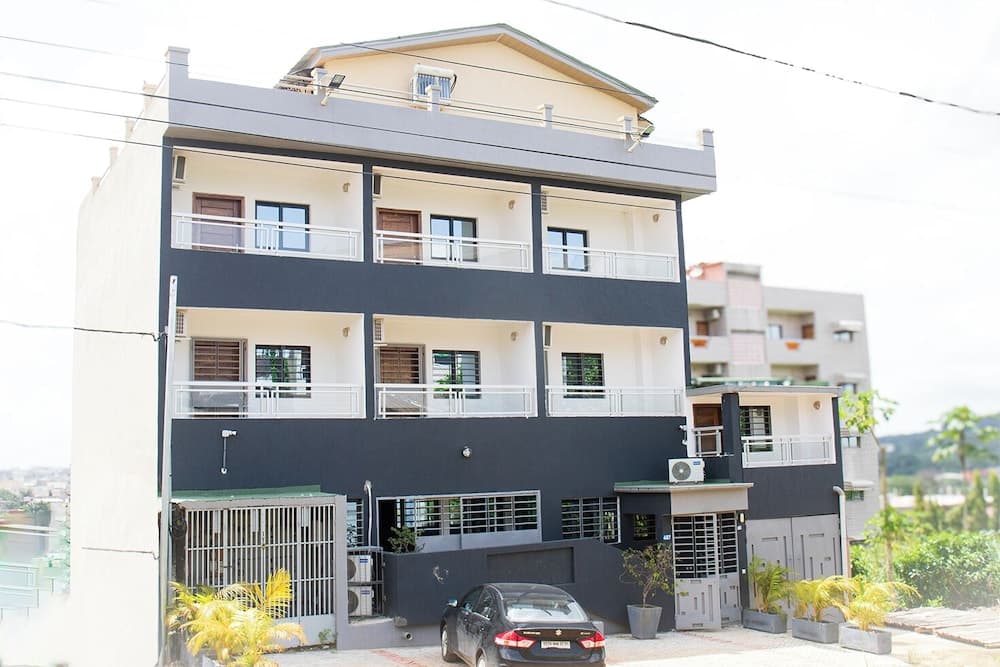 HOTEL RESIDENCE ESSIENIGUET, Abidjan