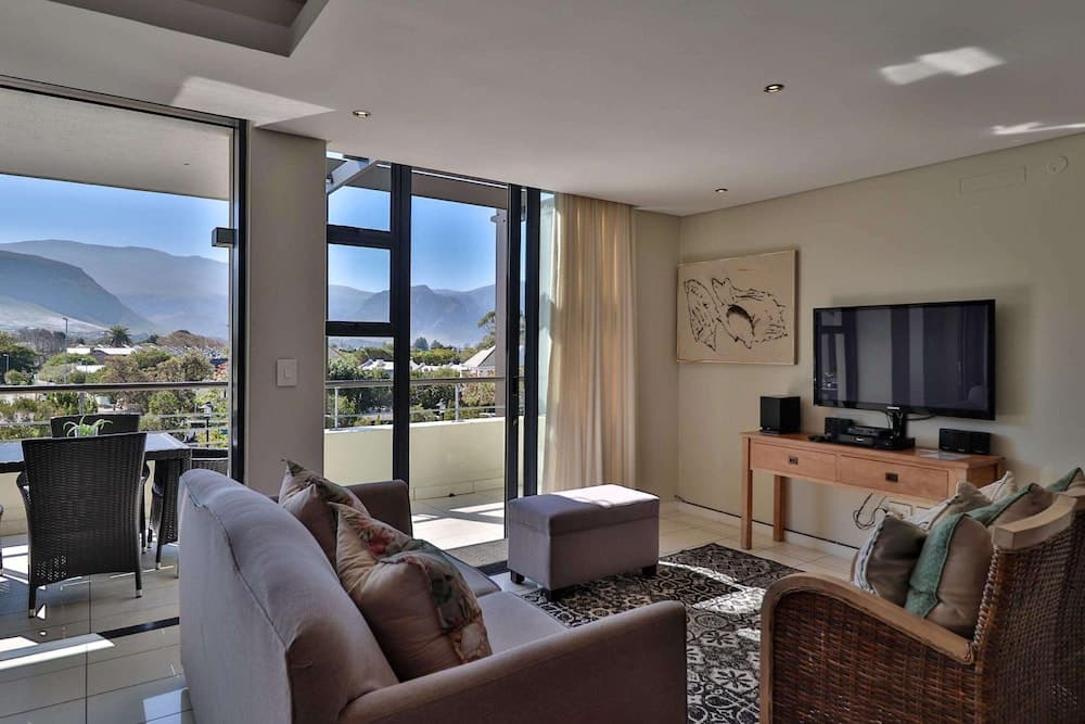 Whale Coast All Suite Hotel, Hermanus, photo 3