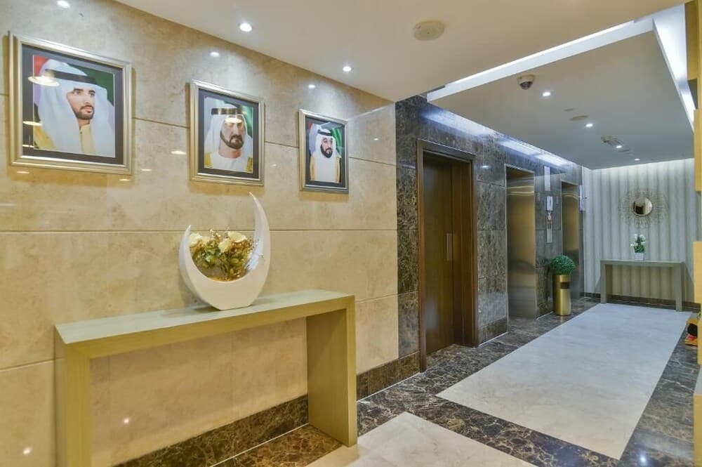 VISTA HOTEL APARTMENTS, Dubai, photo 2