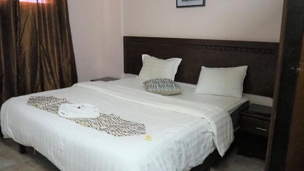 Alfawanees Hotel Apartments, Amman, photo 3