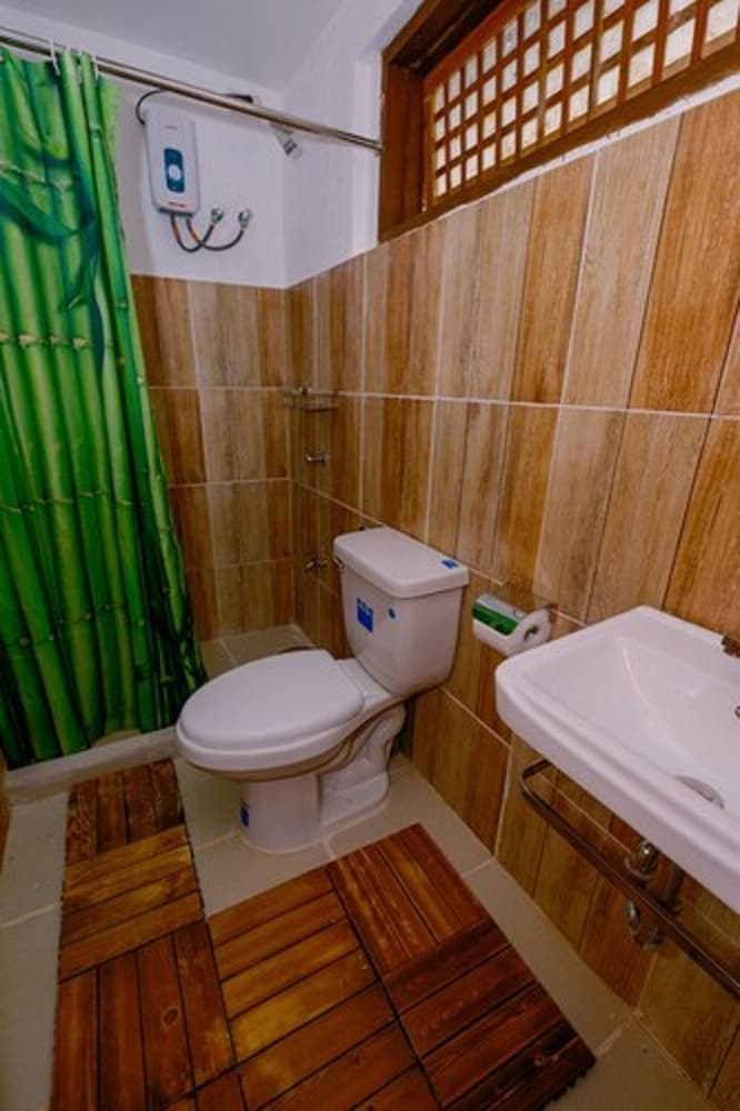 Almost Heaven Lake Resort by Cocotel, Cavinti, photo 2