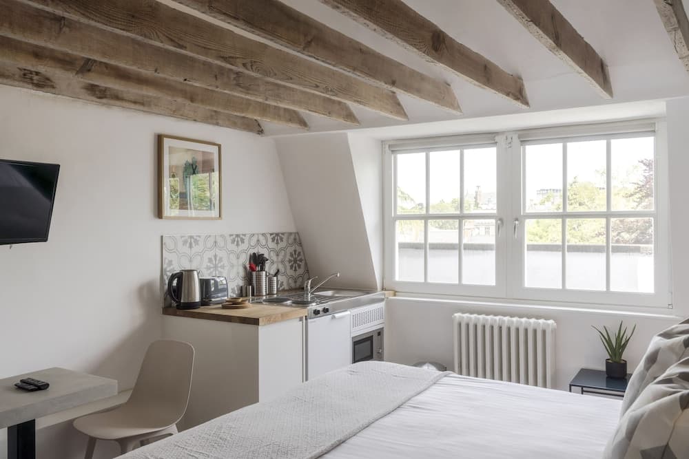 4 Berkeley Sq - YourApartment, Bristol, photo 5