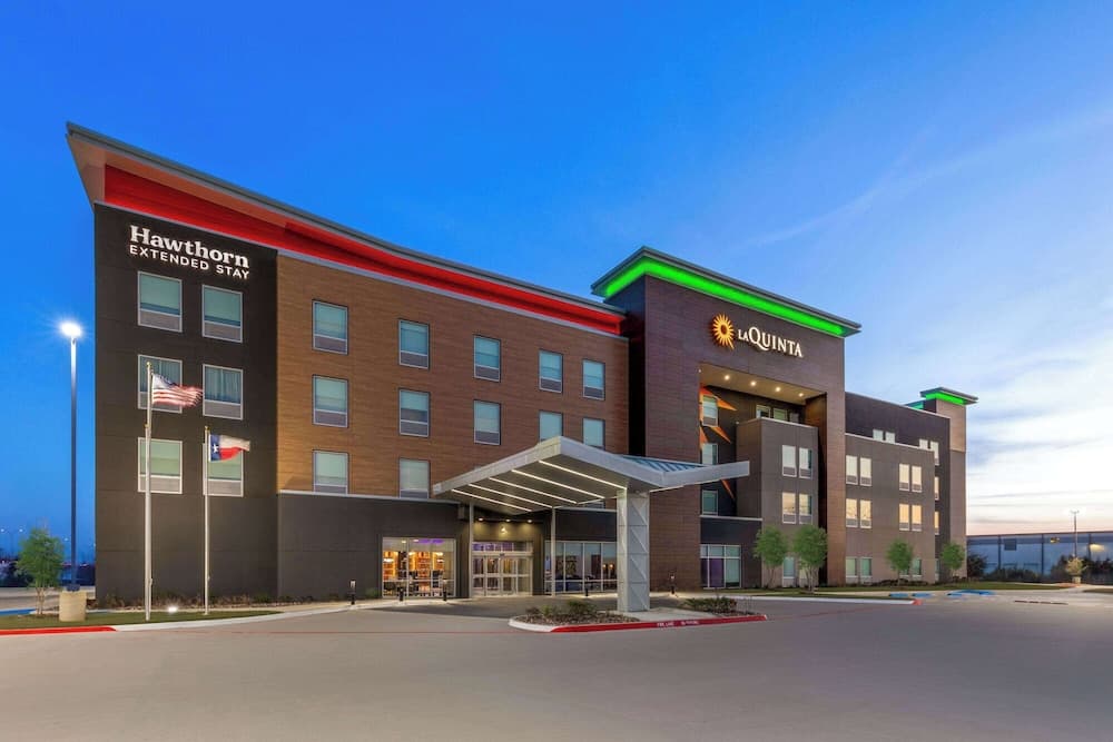 Hawthorn Extended Stay by Wyndham DeSoto, DeSoto