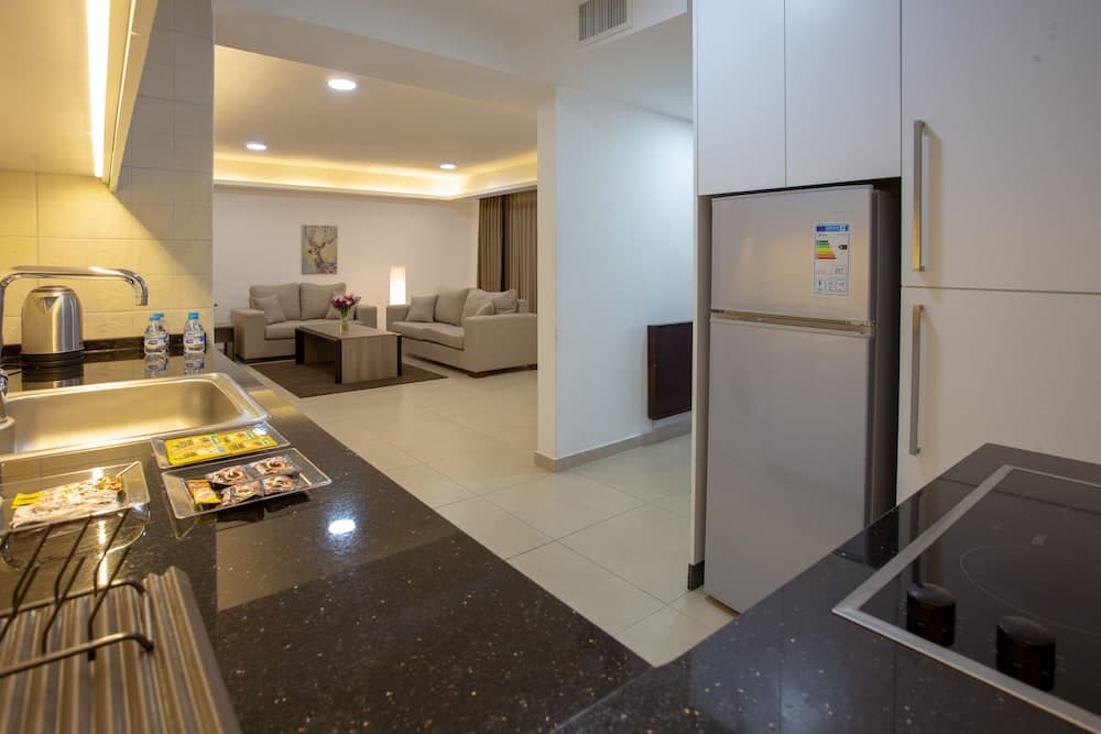 Triple A Hotel Apartments, Amman, photo 2