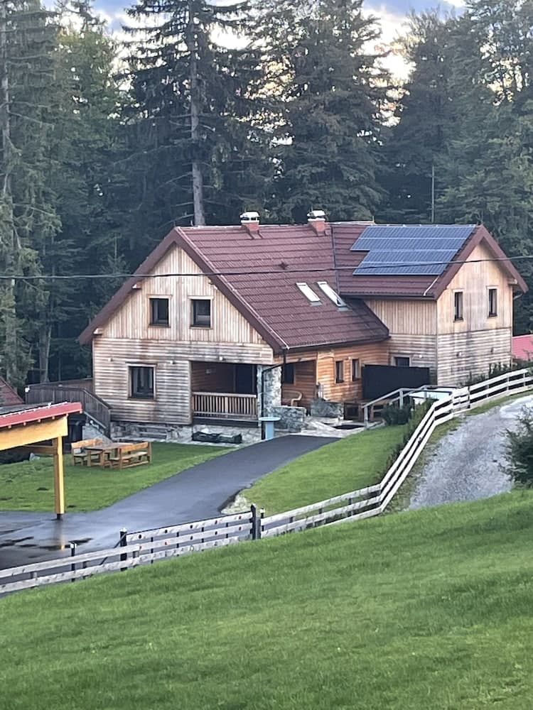 Apartments Storzek, Upravna enota Maribor
