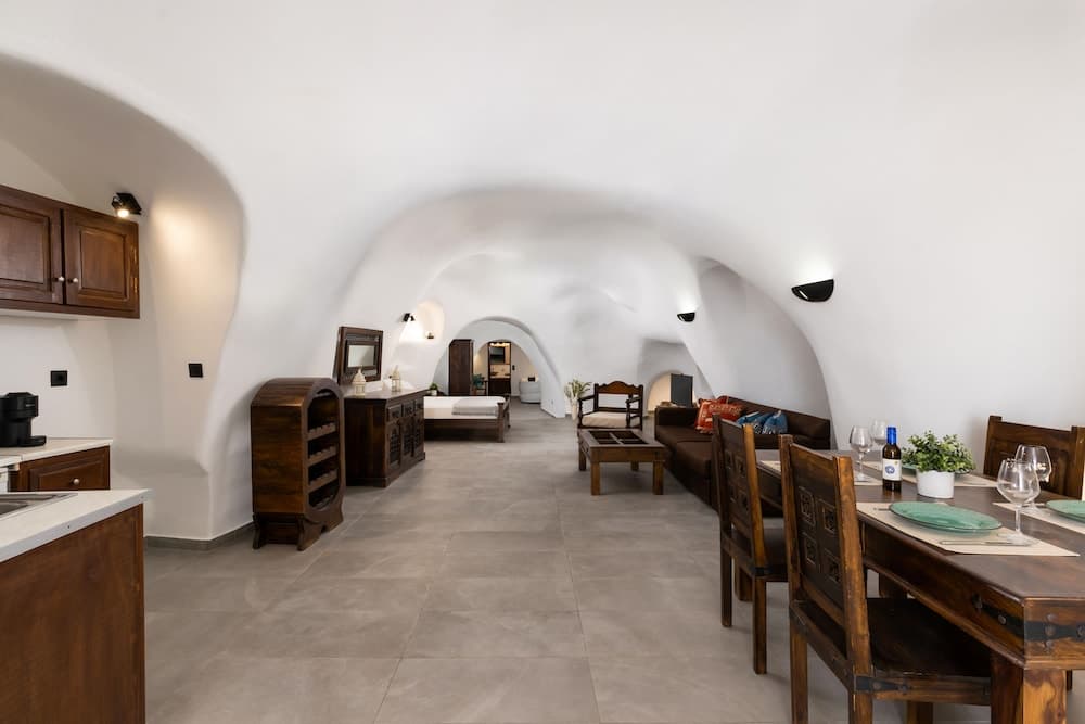 Enalion Suites, Santorini, photo 4