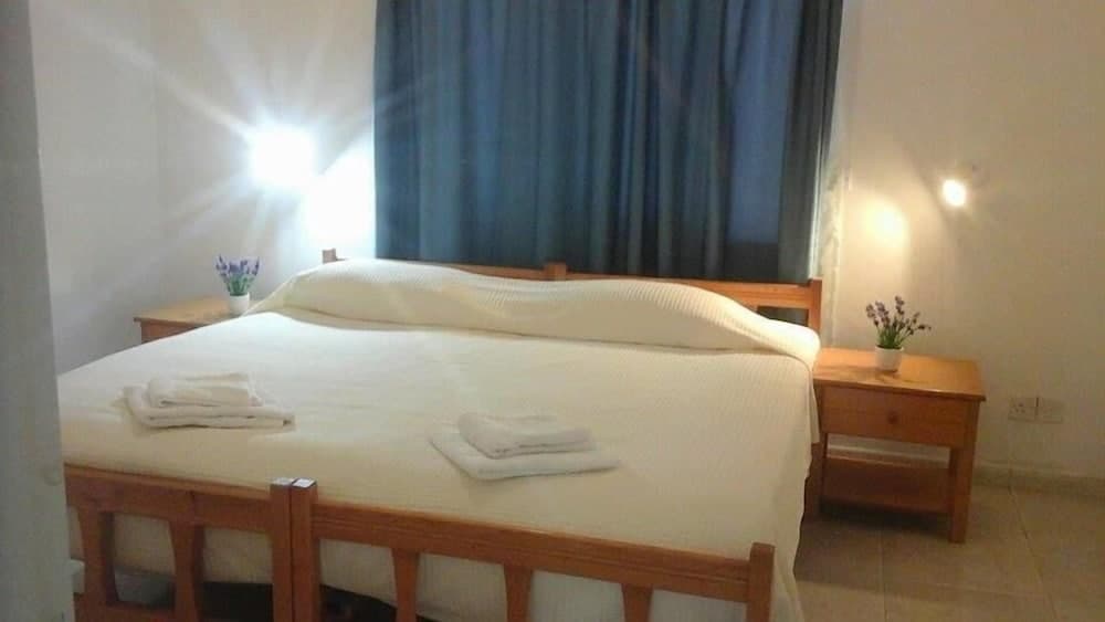 Kozis Hotel Apts, Polis, photo 3