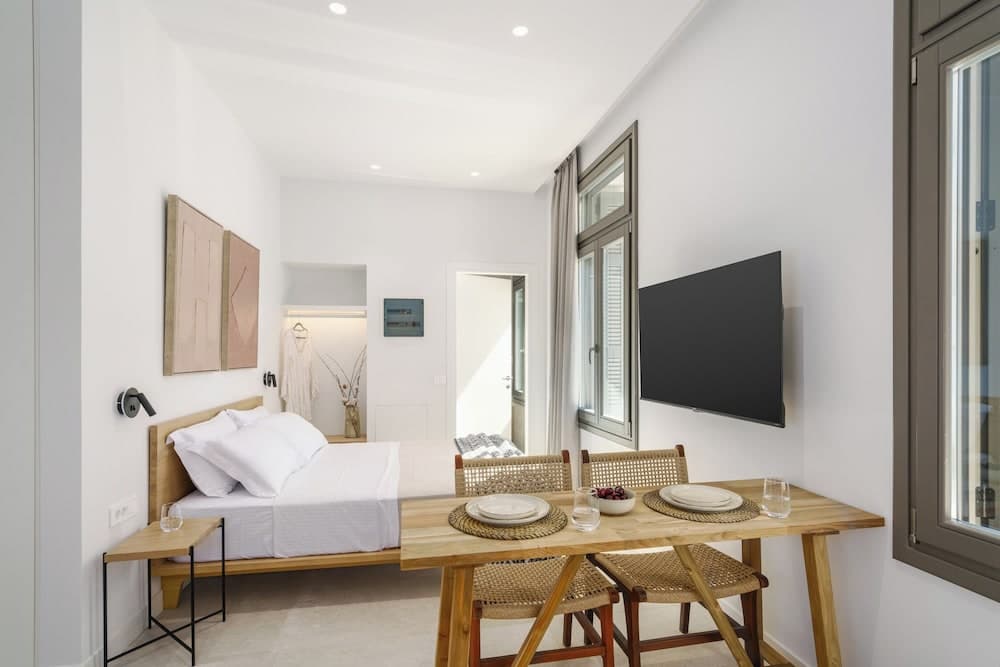 The Old Distillery Premium Suites, Rethymno