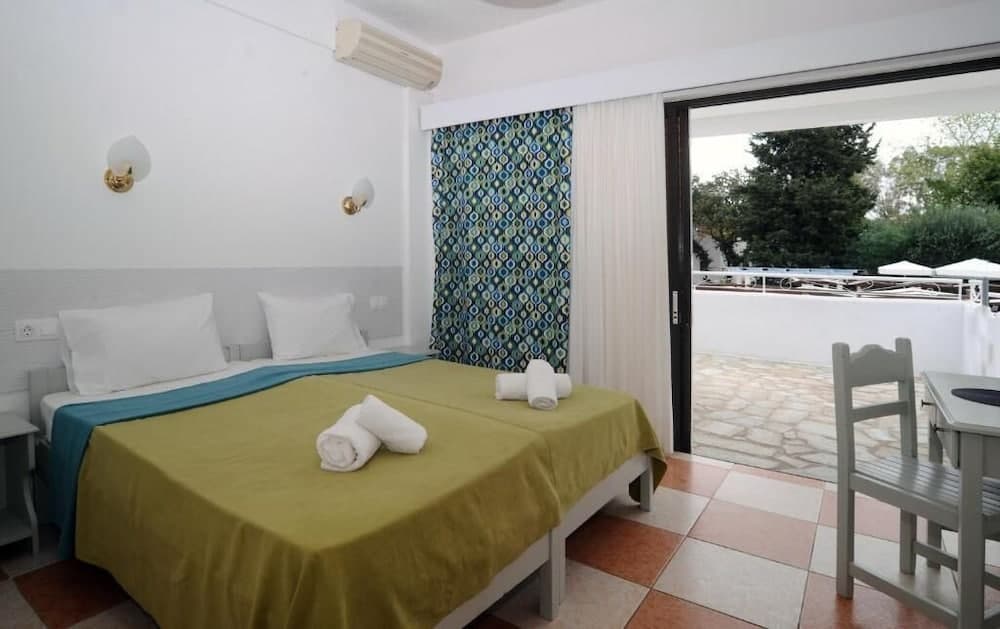 Katia Beach Hotel, Corfu, photo 6