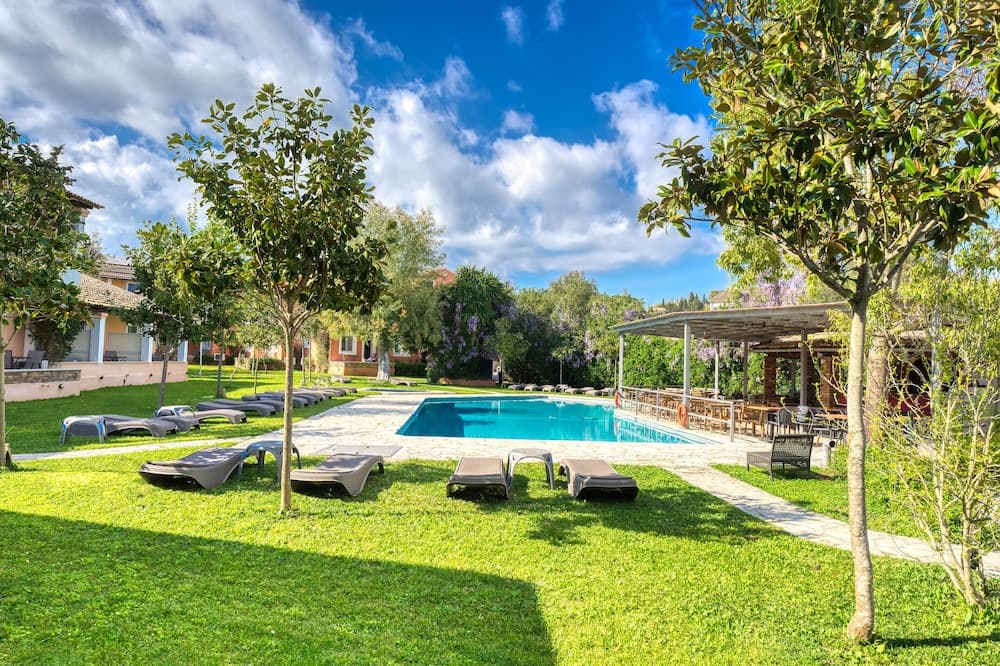 Folies Corfu Hotel Apartments, Corfu, photo 2