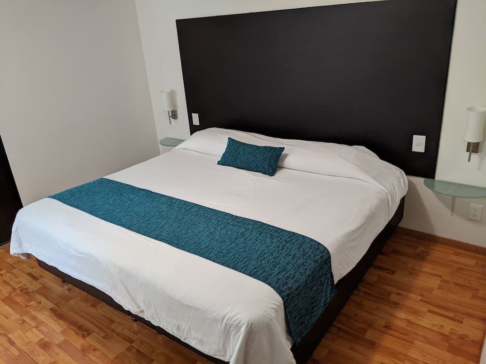 Grupo Kings Suites Alfredo de Musset, Mexico City, photo 4