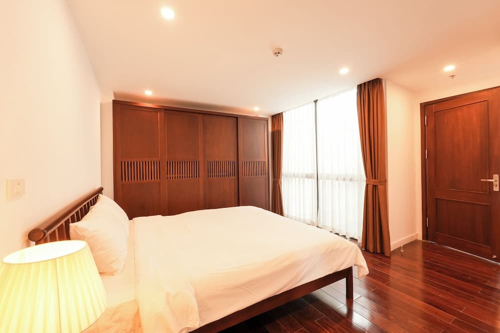 Nine Housing West lake 136 Vu Mien, Hanoi