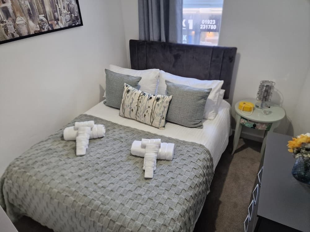 FC Platinum Accommodation LTD, Watford