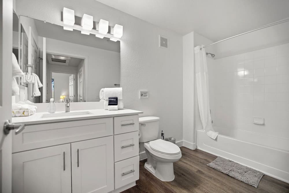 Cozy Suites Glendale, Glendale, photo 5