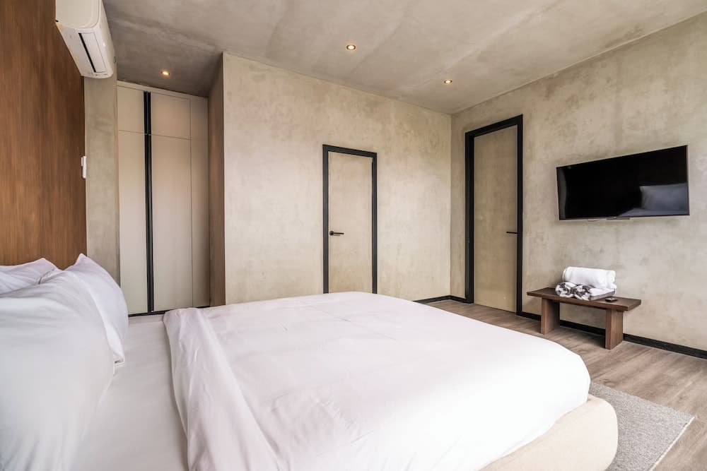 Work Stay and Unwind - Jungle Vista Apartments in Ubud by BCG, Ubud, photo 3