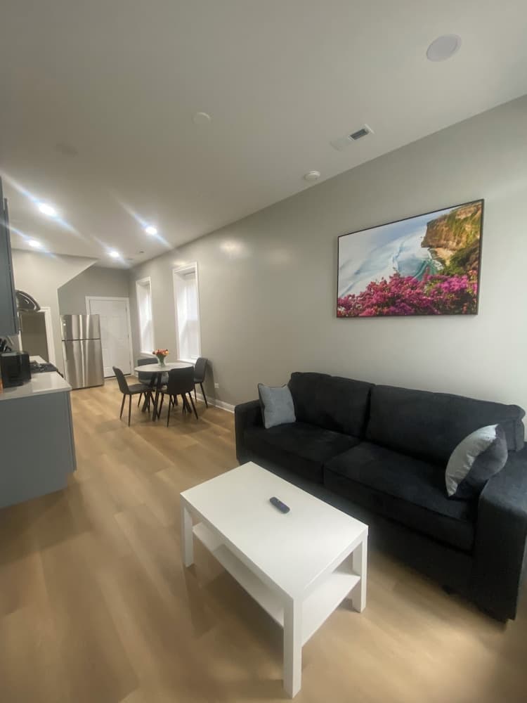 Stylish Apartment near Chicago Downtown, Chicago, photo 2