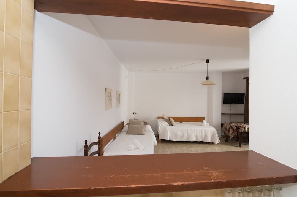 Apartamentos Mestret, Sant Antoni de Portmany, photo 4