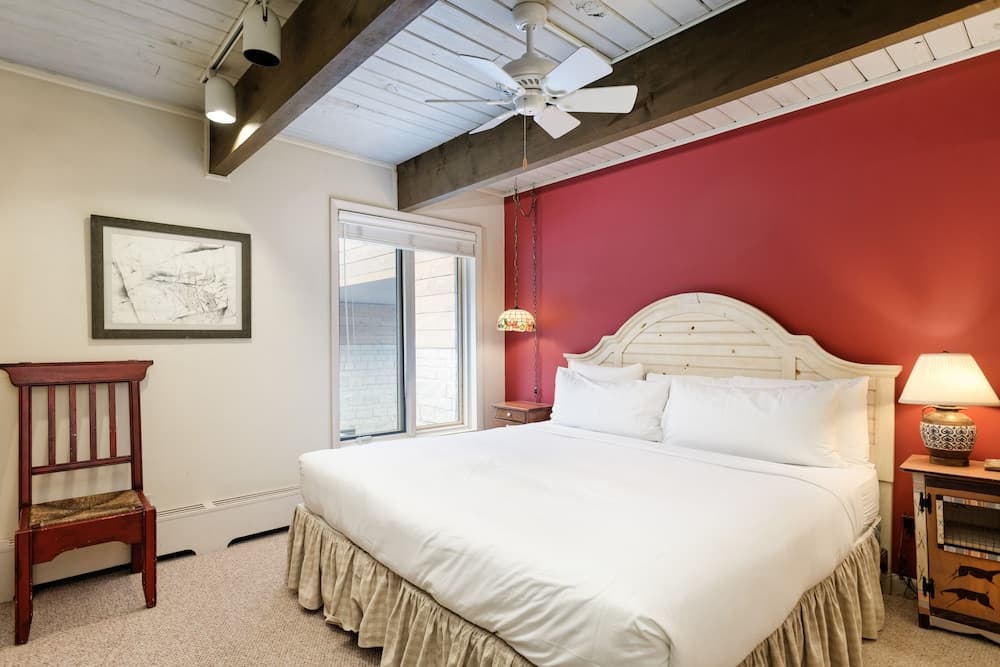 Chateau Chaumont & Dumont Condominiums by Frias, Aspen, photo 2