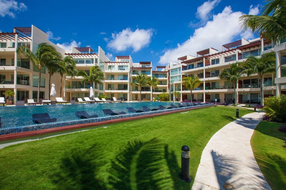 The Elements Oceanfront & Beachside Condo Hotel, Playa del Carmen, photo 3