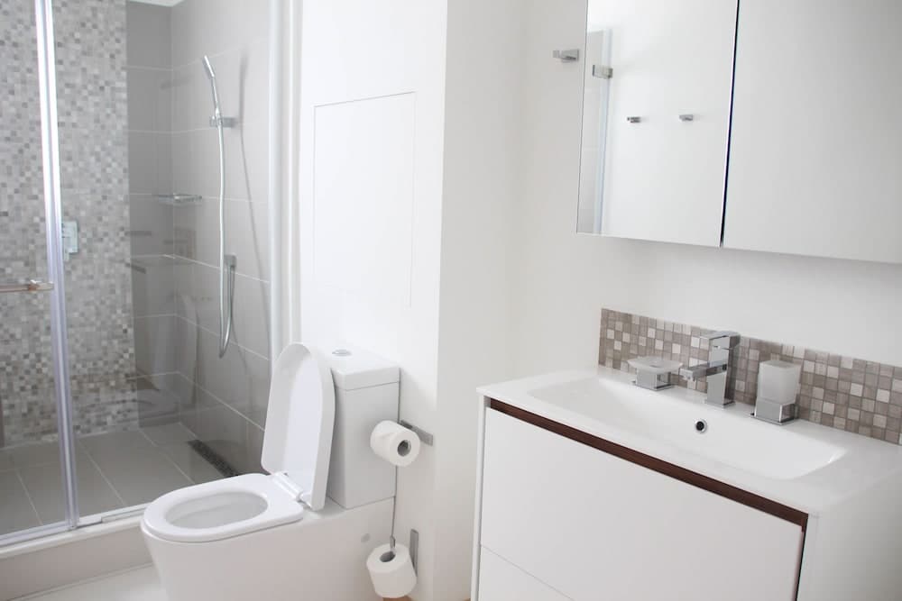 Latitude Luxury Seafront Apartments, Black River, photo 4