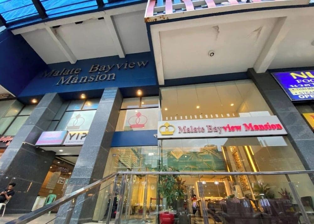 Carnivale Inn Staycations, Manila