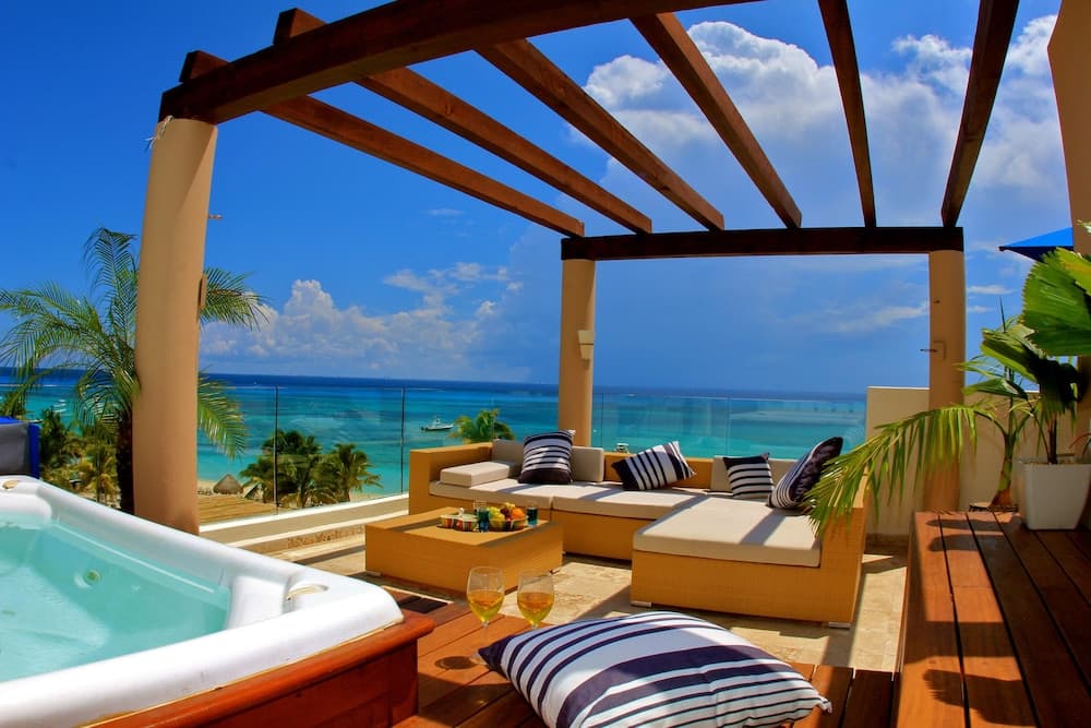 The Elements Oceanfront & Beachside Condo Hotel, Playa del Carmen, photo 2