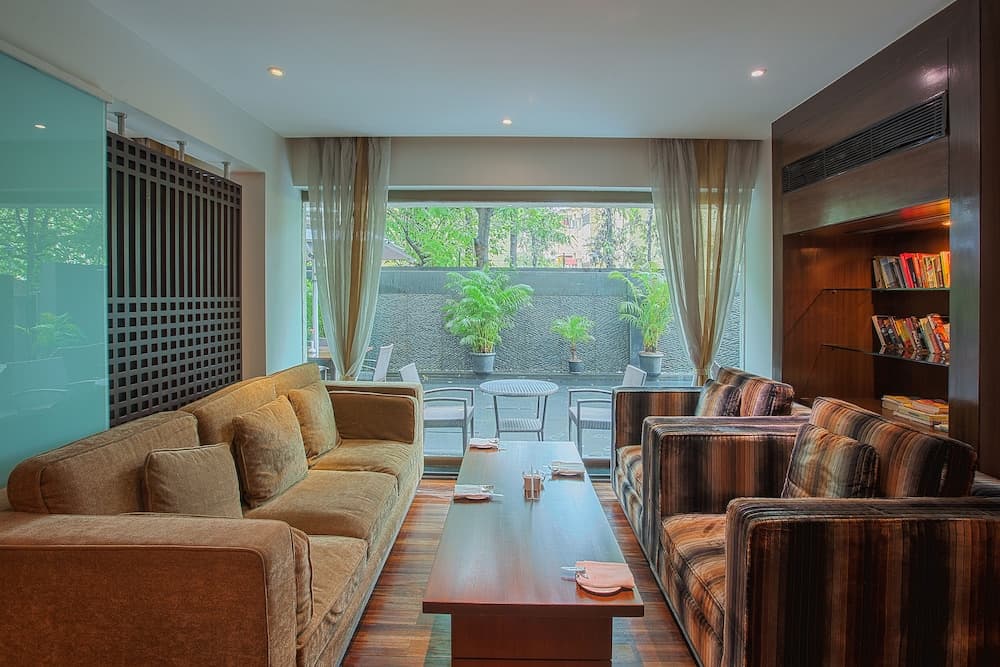Oakwood Residence Naylor Road Pune, Pune