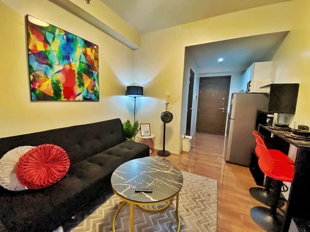 Sunset View at Air Residences Makati, Makati, photo 6