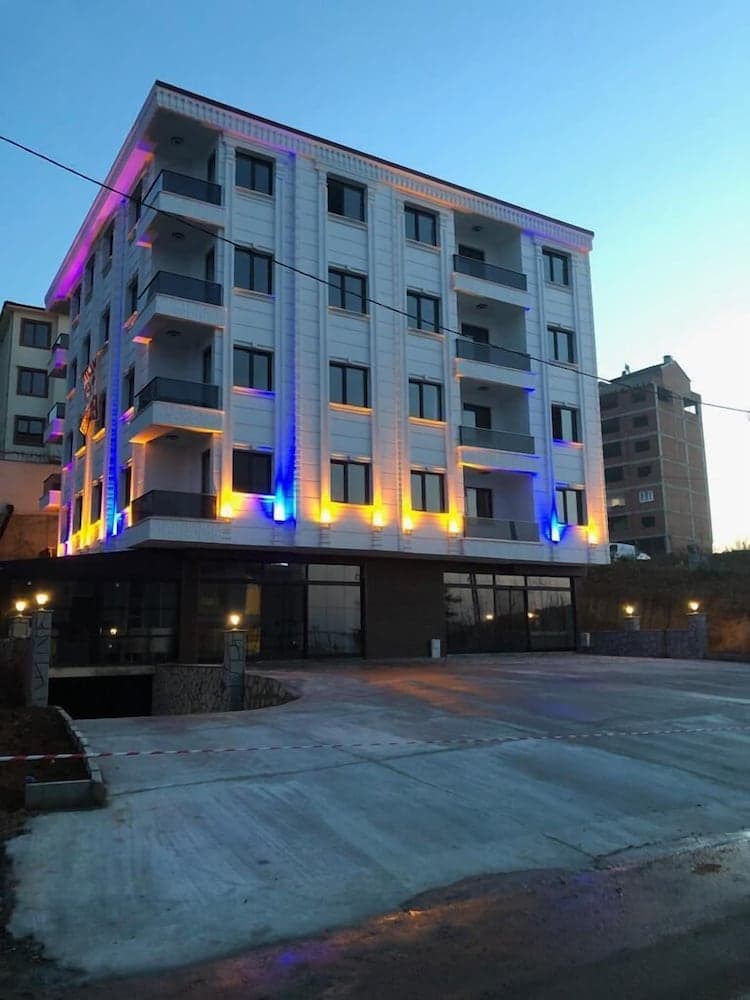 Building at Sweet Home Alhamra