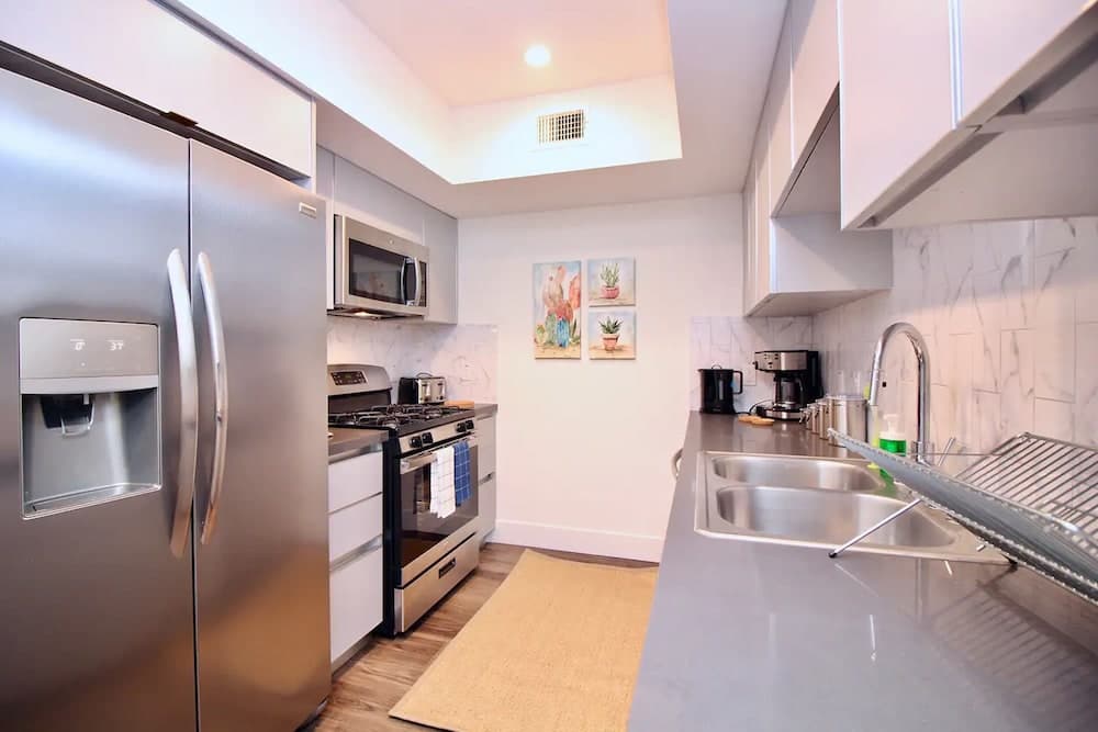 Kitchen at Los Angeles Deluxe Suites - 2 Bedrooms & 2 Bathrooms