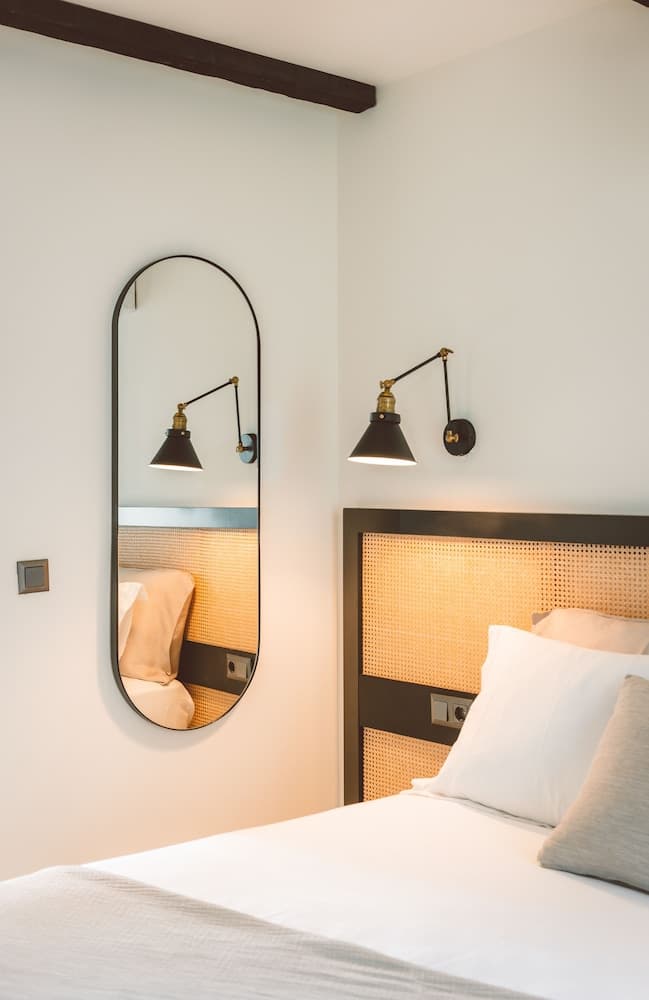 Hotel room at K-Log Studios