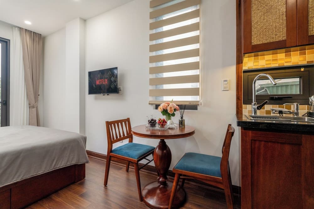 Evelyn Indochine Chic in Central Hanoi, Hanoi, photo 6