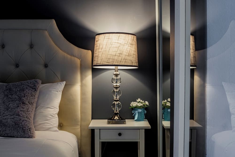 Altitude Suites Bay Street by Teristo Group, Toronto, photo 4