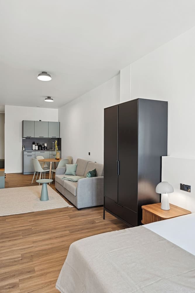 Hotel room at Limehome Jerez de la Frontera